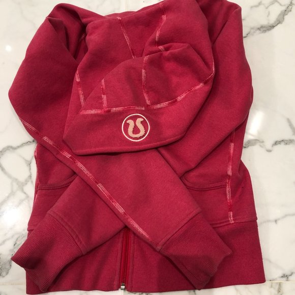 Lululemon Sweater - Picture 1 of 2